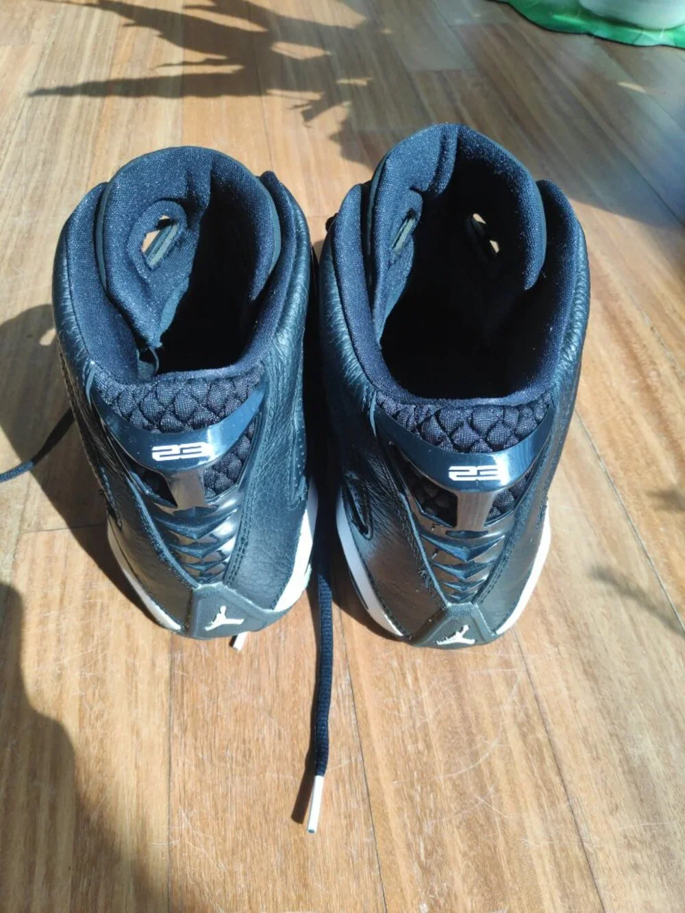 Jordan B'loyal Black Gold Men's 9.5 - Picture 4 of 6